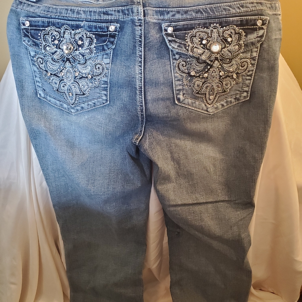 Bling jeans med worn wash